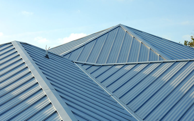 Pros and Cons of a New Metal Roof 1